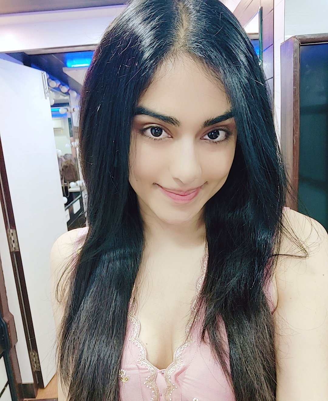 Ed6Y4eWUwAEvZoh?format=jpg&name=large