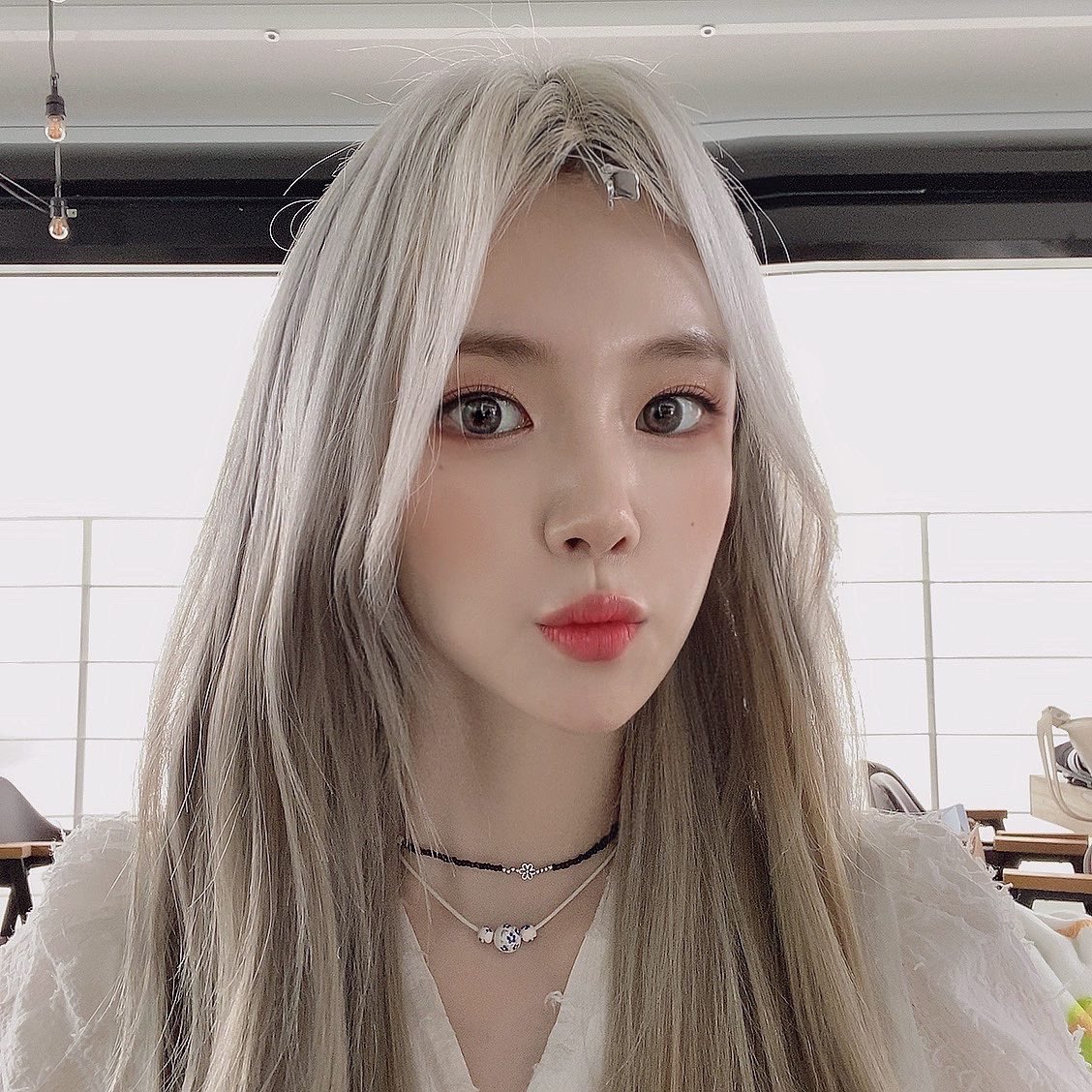 ANS_official_'s tweet photo. [#로연]
깡총-🐰쥬하🎀 얼마전에 앤써와 함께 했던 추억을 영원히 간직할거에요🥰 저는 복받은 토끼랍니다🐰💗 항상 함께해요 사랑해요💗💗💗 이따가 리나언니 생일축하브이앱에서 만나요🤩🤩
#ANS #AngelNSoul #에이엔에스
#ROYEON https://t.co/XpoVSFqk0B