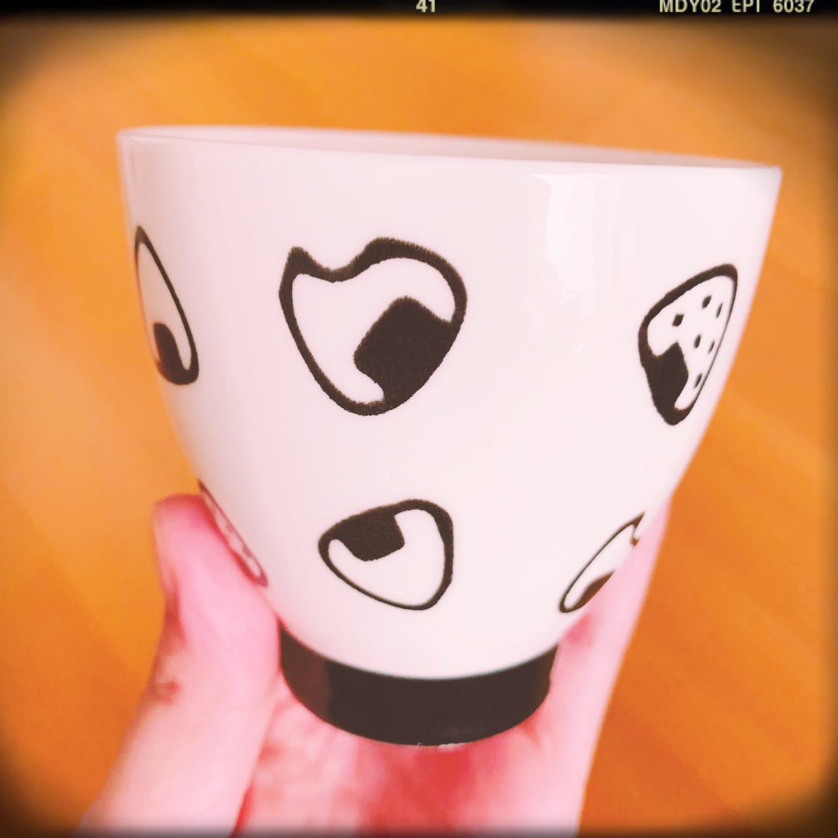 流霧 Rugiri ダイソーで買った可愛いおにぎり湯のみ見て癒されよ たまんねーぜ おにぎり柄可愛いがすぎる 流霧 Rugiri ダイソーで買った可愛いおにぎり湯のみ見て癒されよ たまんねーぜ おにぎり柄可愛いがすぎる