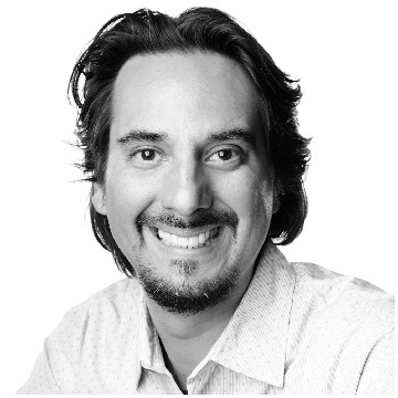 uxstrat's tweet photo. Have you ever tried to speak with a child over a video call? @Facebook #StoryTime helps relatives that are remote to be able to connect with children. Join us at the #XDConf π to listen to @milkfromstone, Lead Design Manager for #AR Experiences @Facebook https://t.co/0nAqgyQK9w https://t.co/RBMGUudWQQ