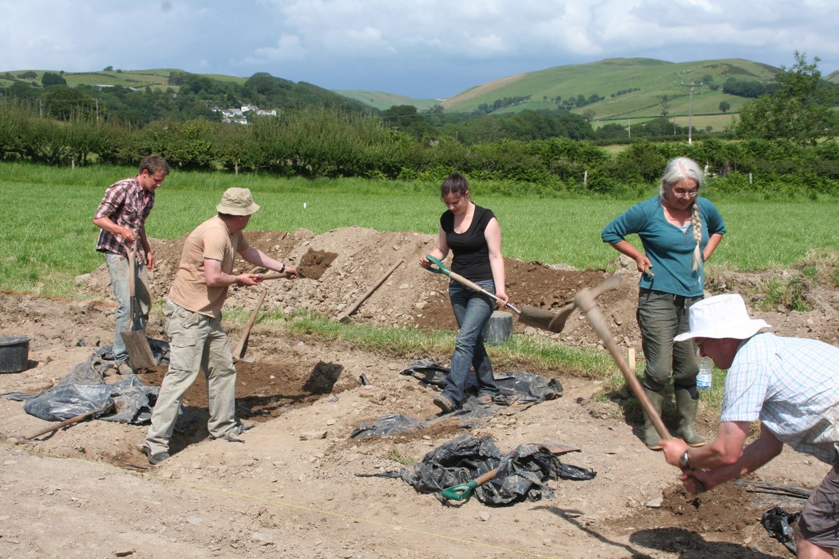 3/10 In 2010 funding was obtained for an exploratory excavation in 2010 by Dr Toby Driver and Dr Jeffrey Davies, with loans of equipment from the Dyfed Archaeological Trust. This confirmed what was – and remains – the only recorded Roman villa in Ceredigion (Cardiganshire).