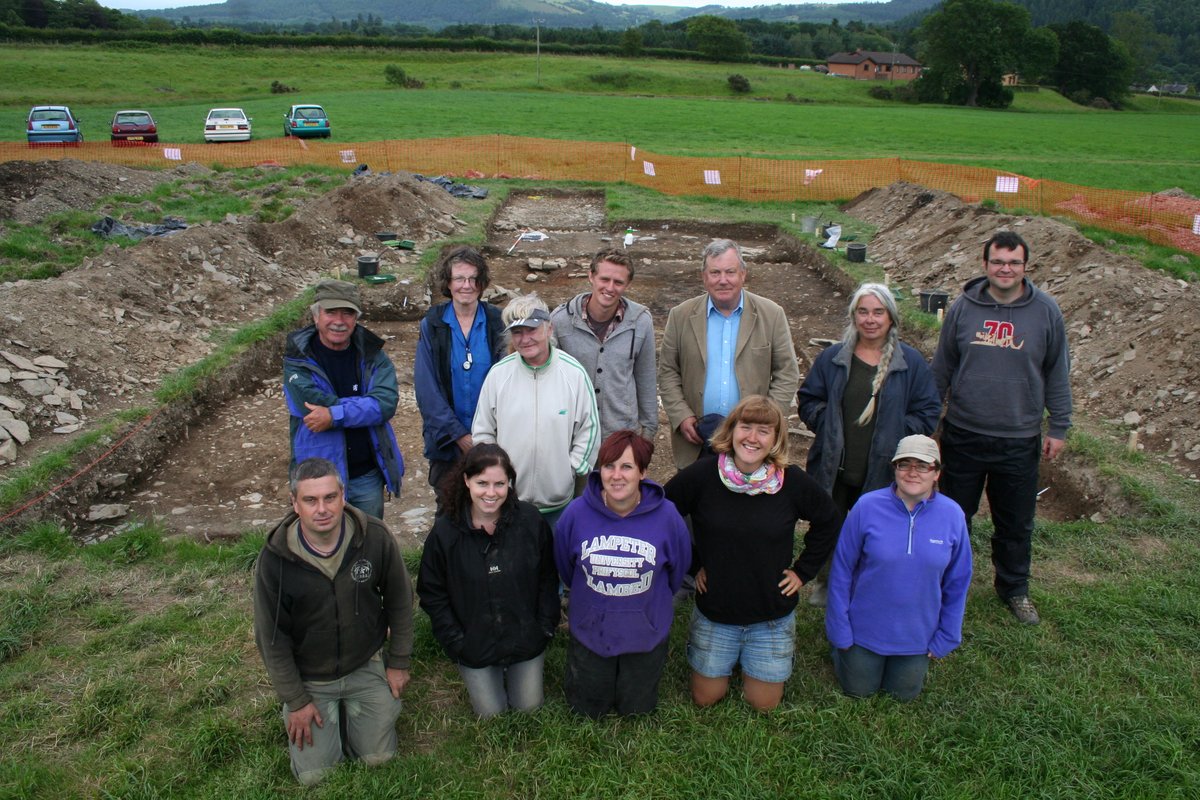 10/10 All the finds from the villa have been deposited in Amgueddfa Ceredigion Museum, Aberystwyth, with the best finds on display.  http://www.ceredigionmuseum.wales/ The full archive resides with the National Monuments Record of Wales, Aberystwyth.  @RC_Archive  http://www.coflein.gov.uk/en/site/405315/details/abermagwr-roman-villaabermagwr-romano-british-villa