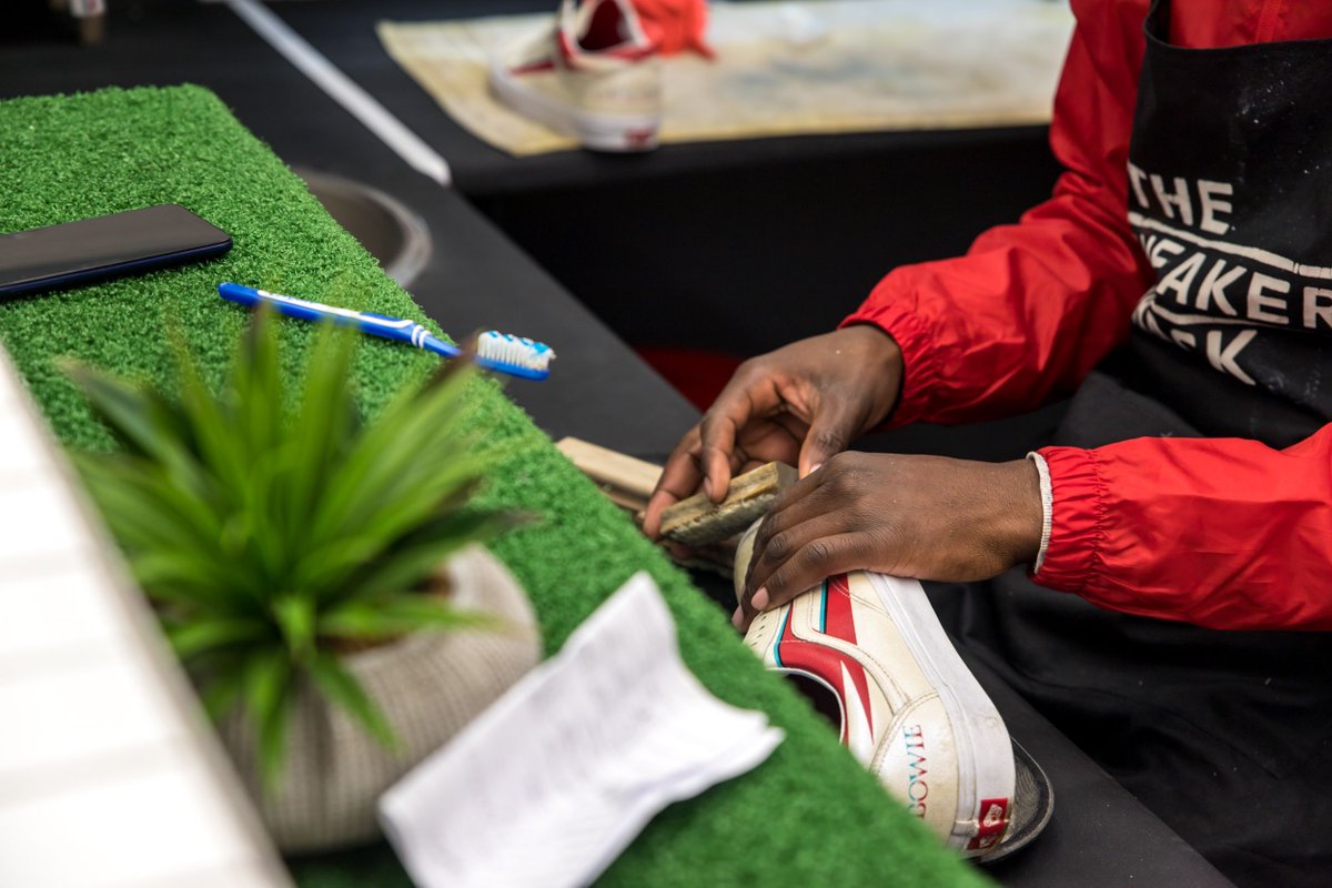 NelsonMandelaSq's tweet photo. You can’t look your best if your sneakers aren’t in stellar shape. The @TheSneakerShack has you covered: from classic to deep clean, your sneaker care-team is ready. You only have to focus on one thing: looking fresh 🔥
#CreateTomorrow #ShapeTomorrowTogether https://t.co/jXojWy3juV