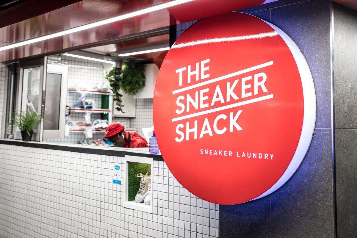 NelsonMandelaSq's tweet photo. You can’t look your best if your sneakers aren’t in stellar shape. The @TheSneakerShack has you covered: from classic to deep clean, your sneaker care-team is ready. You only have to focus on one thing: looking fresh 🔥
#CreateTomorrow #ShapeTomorrowTogether https://t.co/jXojWy3juV
