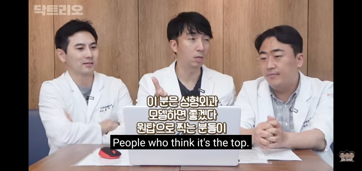 Where's the lie??? Imagine calling Jihyo ugly omg raise your standards honey.