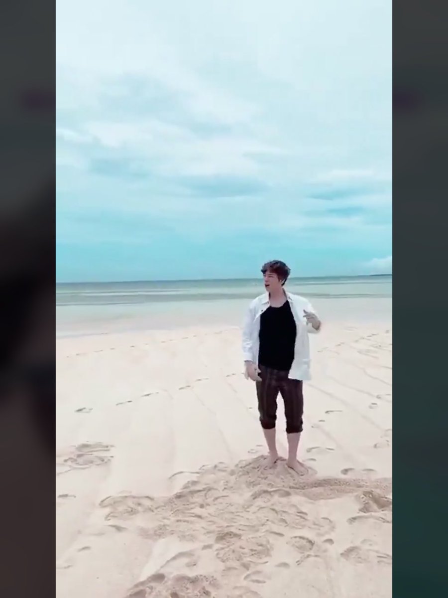 amnos5treasure1's tweet photo. Handsome 💜

#ARASHISUMMER  #INTHESUMMER 
#ARASHI  #嵐 #junmatsumoto 
#松本潤 #櫻井翔 #二宮和也 #大野智 #相葉雅紀
#アラシックと繋がりたい #嵐ファンと繋がりたい https://t.co/QMv2ctxKUP