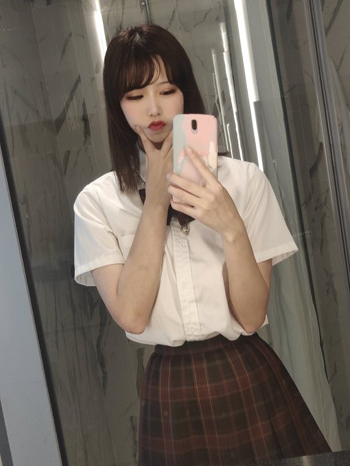 コスプレイヤー爱老师_PhD のTwitter画像35