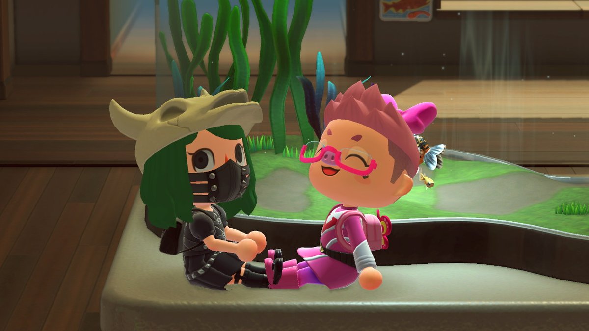 TrashMyAsh's tweet photo. Aquarium date with my goth queen <3 #AnimalCrossing #ACNH #NintendoSwitch https://t.co/S9bW4TMM8w