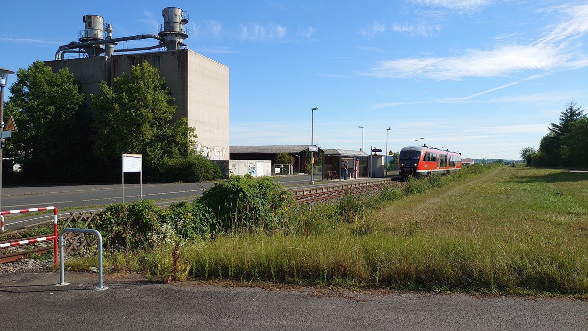 ByGt2x44's tweet photo. @android_oma, #dbHackathon, #dbOpendata, #Bahnhofsfoto, @khgdrn Dietersheim https://t.co/PhwXuwDDxM