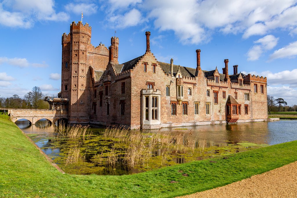 IanClarke41's tweet photo. @charlieboychef @norfolk @EDP24 @David_Powles @Ben_garrod @mrjakehumphrey @cornwallandy @BBCNorfolk @Ruddy_Muddy Am on a lieu day for #Norfolkday so we're going to visit one of the @East_England_NT treasures later #oxburgh @norfolk (and it will be another of my 50 in 50 to tick off) https://t.co/3XYkBLHLZF