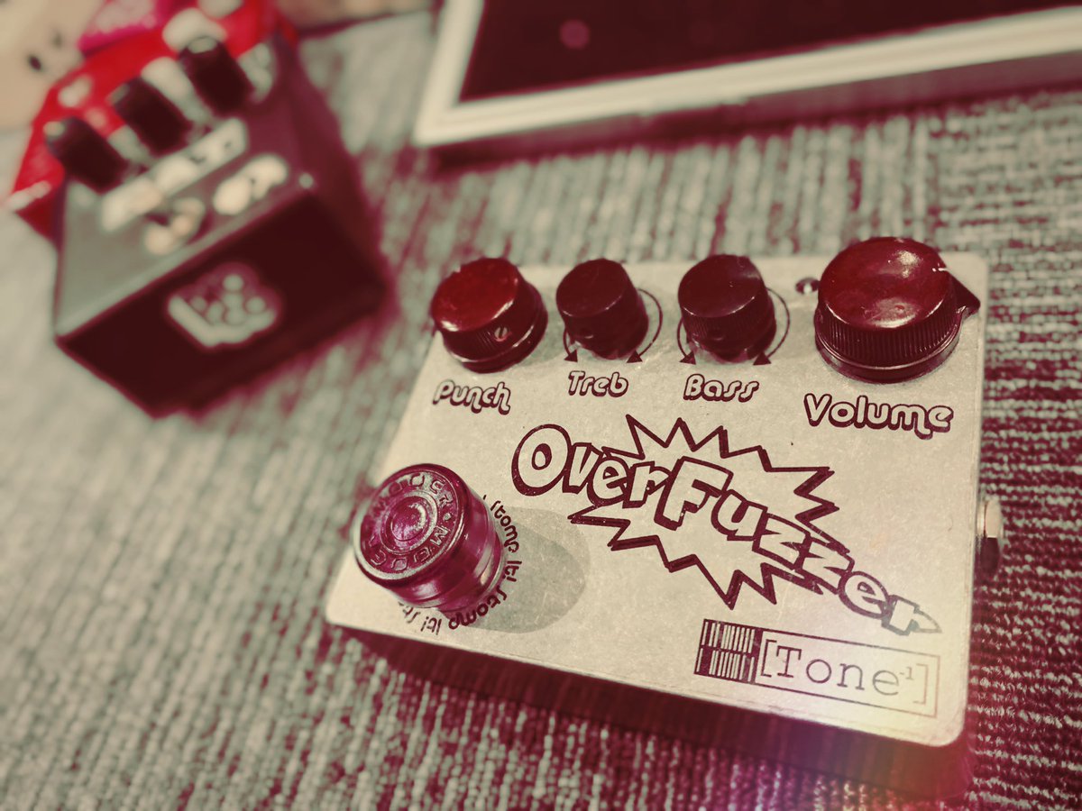 様々な機材が壊れていく中Tone inverseのOverFuzzerだけは何年も生きてる