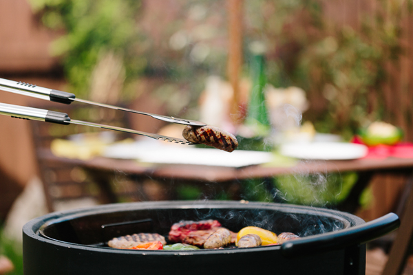 GrasmereFarm's tweet photo. Hey there Tuesday! Your looking rather fab! Now that Monday is gone, let the #sunshine! Get those #BBQs out! #BBQPack #sizzling #FoodPorn #Foodie #BritishPork #FoodPhotography #Sausage #Burger https://t.co/yFS77jWxUQ