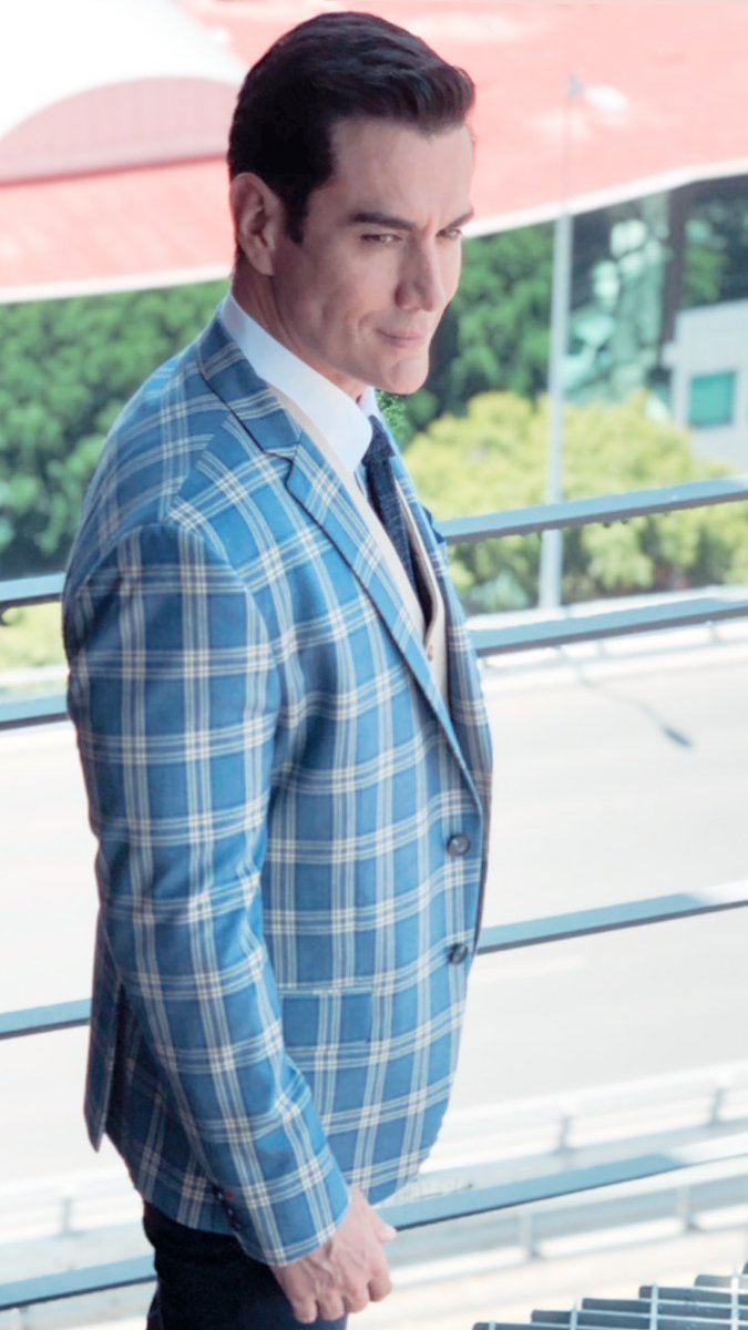 Good morning David 💌😘 <a href="/davidzepeda1/">David Zepeda</a> 🌹
#HappyMonday #GreatWeek 🎬