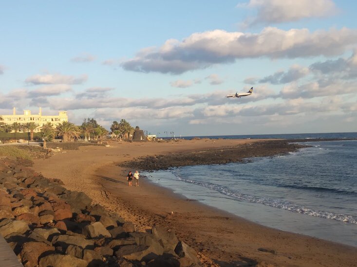 A new start to the week but very consistent partly cloudy weather. 
Stats high 28 low 23 UV 10 83% humidity NE wind becoming gusty into the afternoon 30-50kph sunrise 20:11 setting 20:51
📸Thanks to Matt Love, Matagorda Mash Up group 
.
.
.
.
.
#ok_canarias #mondaymood