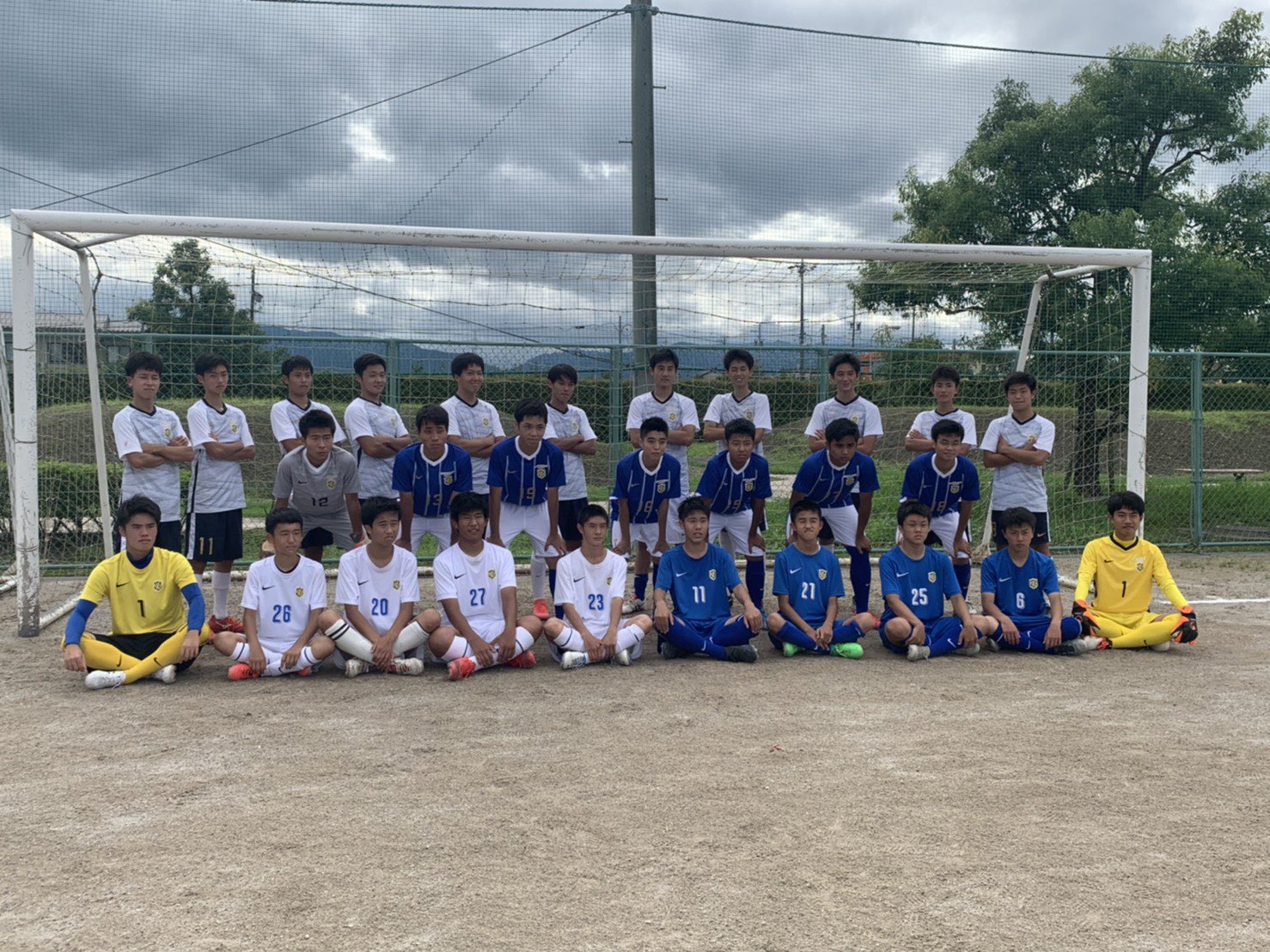 岐阜第一高校 サッカー部 公式 岐阜第一高校サッカー部の練習会が開催されます 日時 8月8日 土曜日 13 00 15 00 会場 本校南グラウンド 対象 中学3年生 少しでもサッカーに興味があり高校でもサッカーを頑張りたいと思っている中学生を待ってます 岐阜第一高校 サッカー部 公式 岐阜第一高校サッカー部の練習会が開催されます 日時 8月8日 土曜日 13 00 15 00 会場 本校南グラウンド 対象 中学3年生 少しでもサッカーに興味があり高校でもサッカーを頑張りたいと思っている中学生を待ってます
