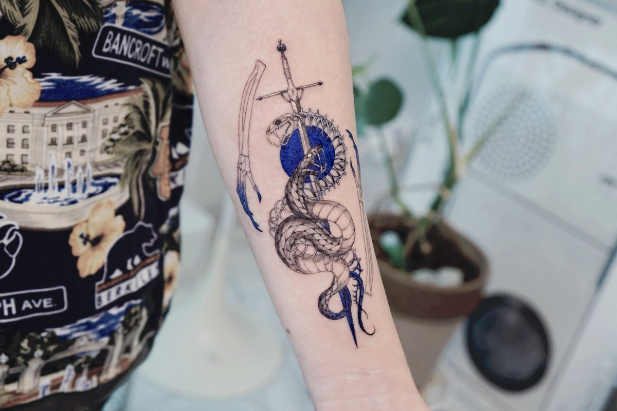 mj_tattooer's tweet photo. 💓RT+팔로우 이벤트💓

✨8월 중순 발표✨

많은 분들께 원하시는 타투를 해드리고자
무료 타투 이벤트 합니다!😊🙏

본 계정 💓팔로우+RT💓 해주시는 분들께 추첨을 통해 한분을 뽑아

미니 타투(5cm)혹은 음료 기프티콘 드립니다!

많은 관심 부탁드립니다!💞

#rt #RT #RT이벤트 #RT이벤트 https://t.co/Ti9Tu4qsQu