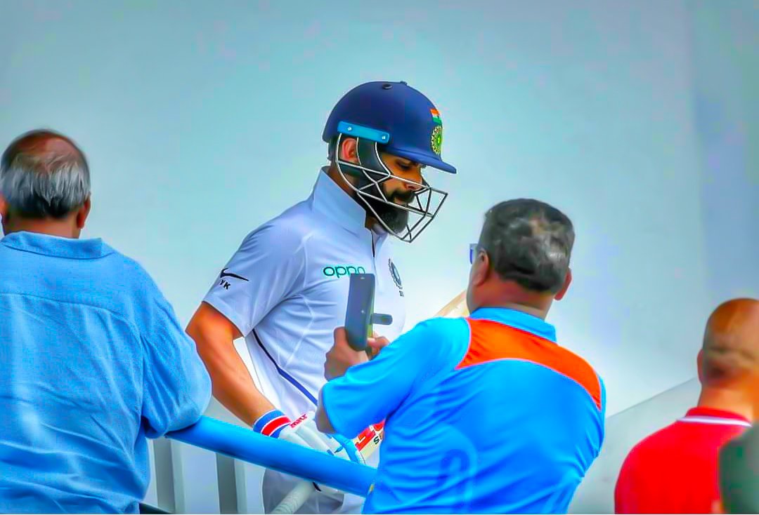 MCGClassic's tweet photo. Virat Kohli's Growth rate of insta followers - [Since Mar 2018] 

1,92,307  per month 
6,410 per day 
267 per hour 

𝙄𝙣𝙨𝙖𝙣𝙚 𝘾𝙧𝙖𝙯𝙚 !!! 🔥😎 https://t.co/ggRODf3vj6