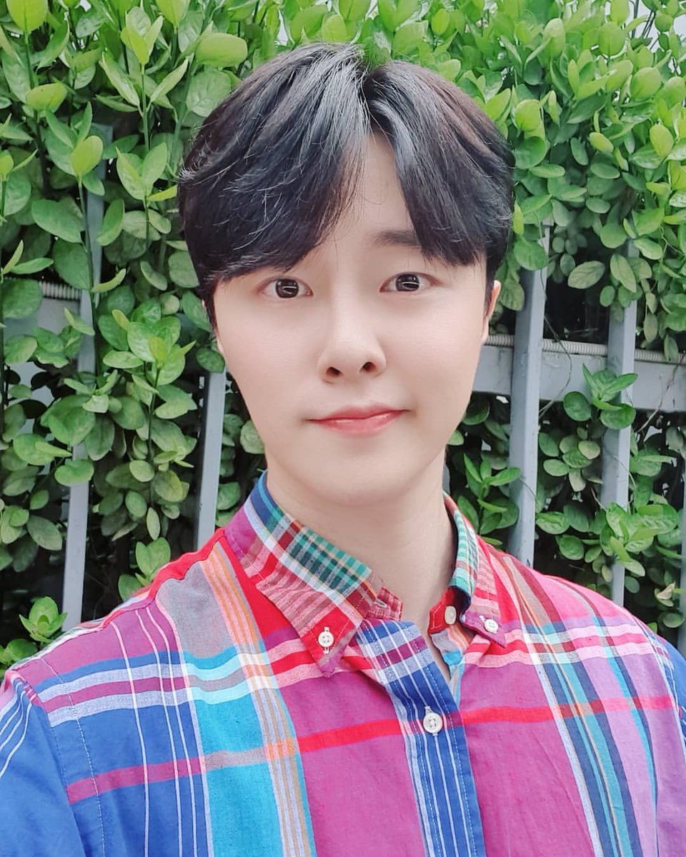 INFO_Minnu's tweet photo. 최민우 배우님 인스타그램🥰

#최민우

https://t.co/m9vrC9VYJf https://t.co/2IXL4DzSXq