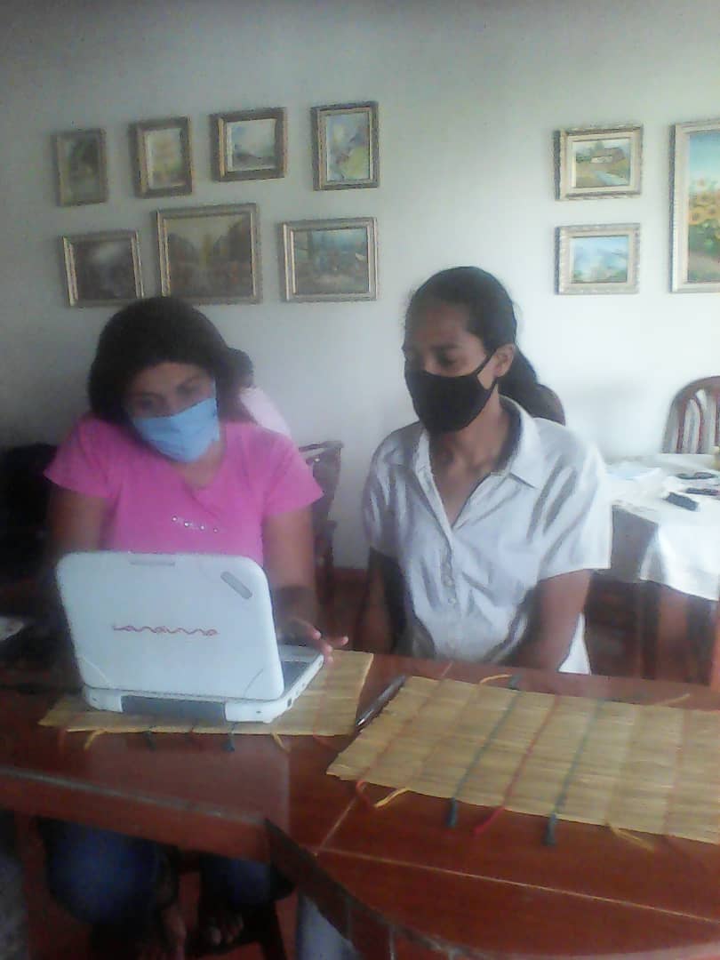 Continuamos con la Consulta Nacional del Plan #CadaFamiliaUnaEscuela. En #Aragua la Educación no se detiene. <a href="/NicolasMaduro/">Nicolás Maduro</a> @psuvaristobulo @MPPEDUCACION <a href="/RosangelaOrozco/">Rosangela Orozco</a> <a href="/leoalvacabrera/">Prof. Leonardo Alvarado</a> #LaSaludEsPrimero