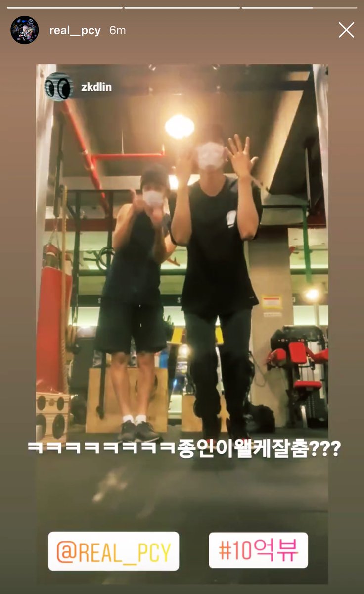 fychankai's tweet photo. “Jonginnie, why do you dance so well?” https://t.co/YrX40yybqW