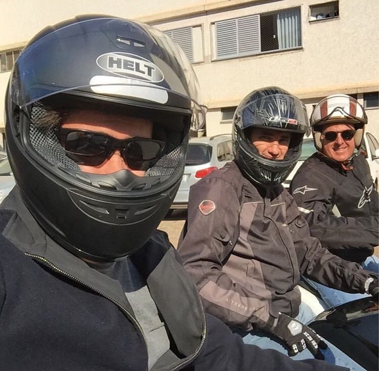 Fred___Carneiro's tweet photo. 27 de julho - Dia do Motociclista https://t.co/zJng8EoS7J
