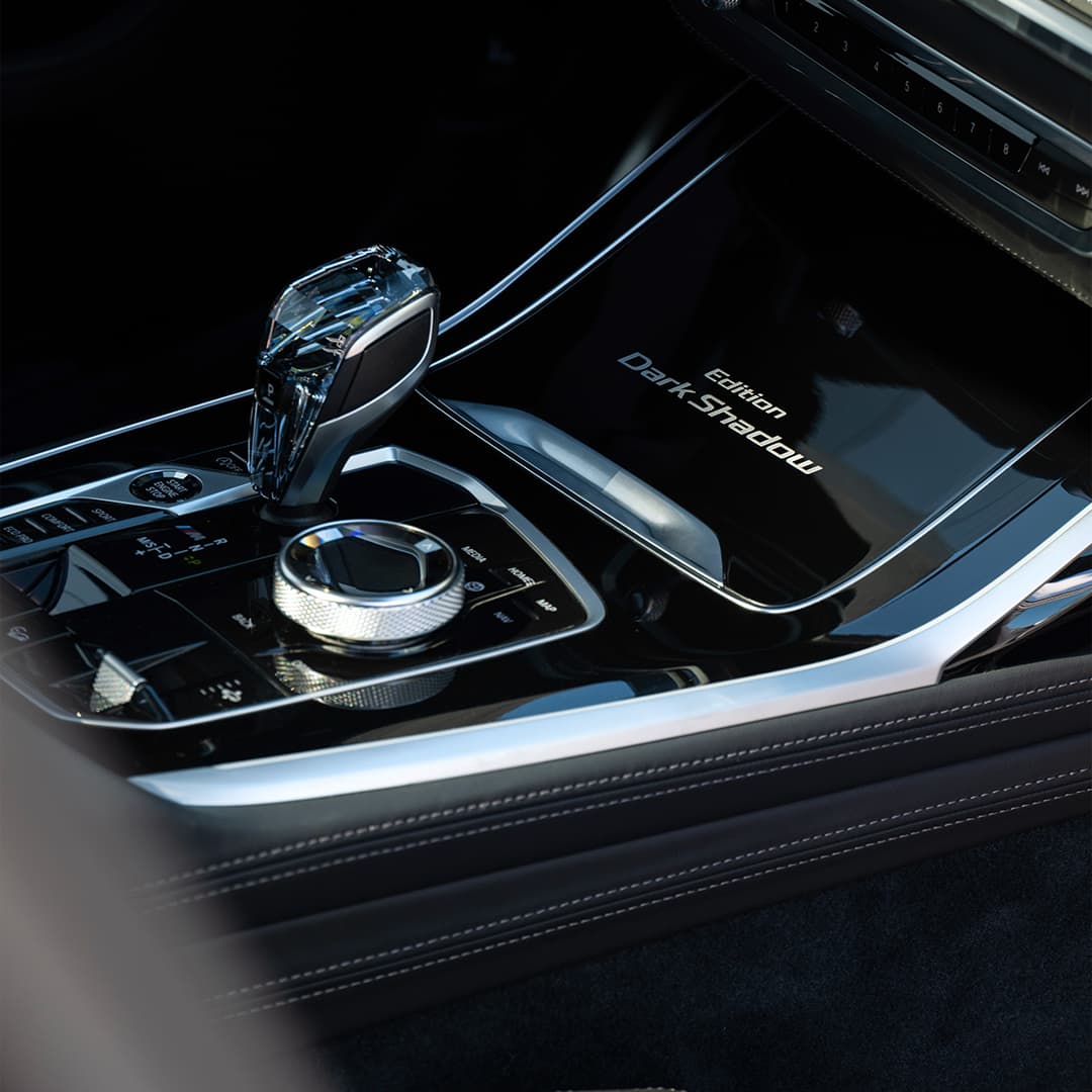 VinesBMW's tweet photo. Introducing the limited #BMW X7 Dark Shadow Edition. Contact us today to find out more.

#BMW #VinesBMW #BMWUK #X7 #DarkShadowEdition https://t.co/hDmS9muG91