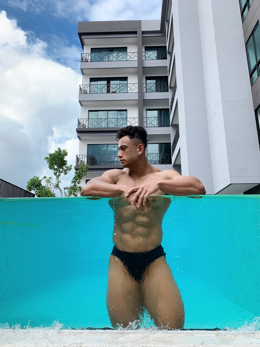 aphichai007's tweet photo. คนไหนที่ว่าโหด ช่วยมาคุมคนโสดทางนี้หน่อยครับ😁
📍Follow me
👉 Youtube: ARM Aphichai Wandee
👉 FB Page: Arm World Bodybuilding
👉 IG: arm.aphichai1d
#สไตล์อาร์ม
#SUPER_ARM
#Bodybuildingstyle
#WeightTraining
#weightlifting https://t.co/AkpjI8SxFt