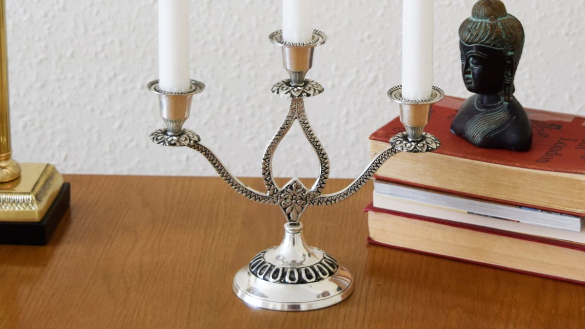 GrehomUK's tweet photo. Candlelight is perfect for cosy evenings & winding down naturally.โ
โ https://t.co/k6XnCHxjik
Grehom 3 Arm Candelabra - Antique Silver
#candlelight #candles #cosyspace #howihome #rusticvibe #indoorstyling #smallaccessories #simplestyling #rusticstyling #homewaresonline #style https://t.co/iw0vUWhqin