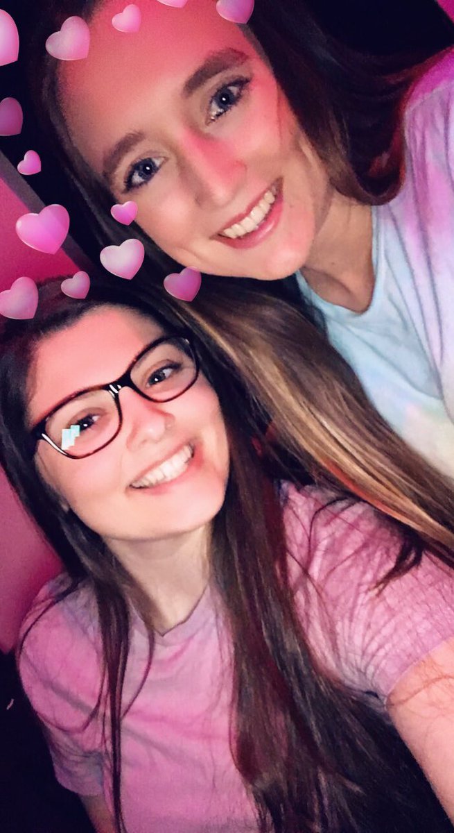 abbycronin9's tweet photo. Happy 22nd to my bff! Have a great day boo thang, love you lots 💗✨ https://t.co/j0TSaWJ08A