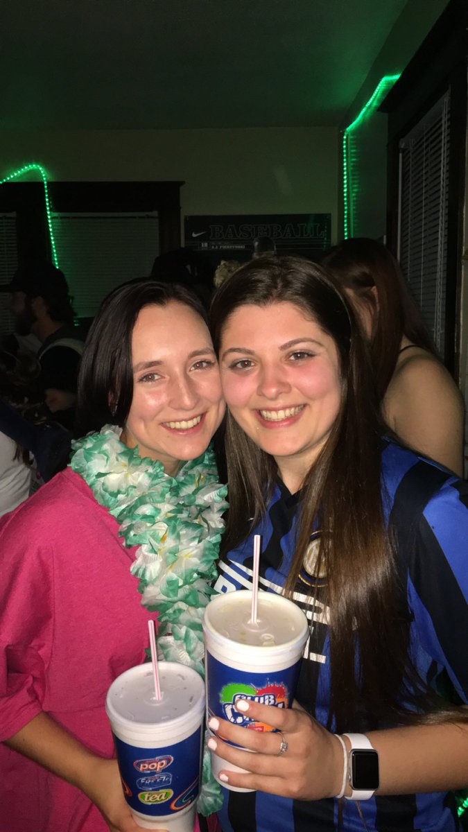 abbycronin9's tweet photo. Happy 22nd to my bff! Have a great day boo thang, love you lots 💗✨ https://t.co/j0TSaWJ08A