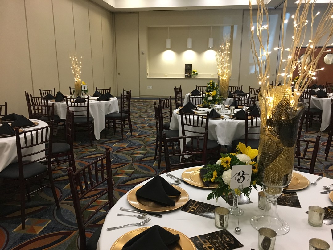 snellingcc's tweet image. From private parties to receptions or corporate events, all events hosted at the Snelling Conference Center will be special and unforgettable. To find more information on our space, catering and beyond visit ow.ly/U5VQ50AJ0Sb.