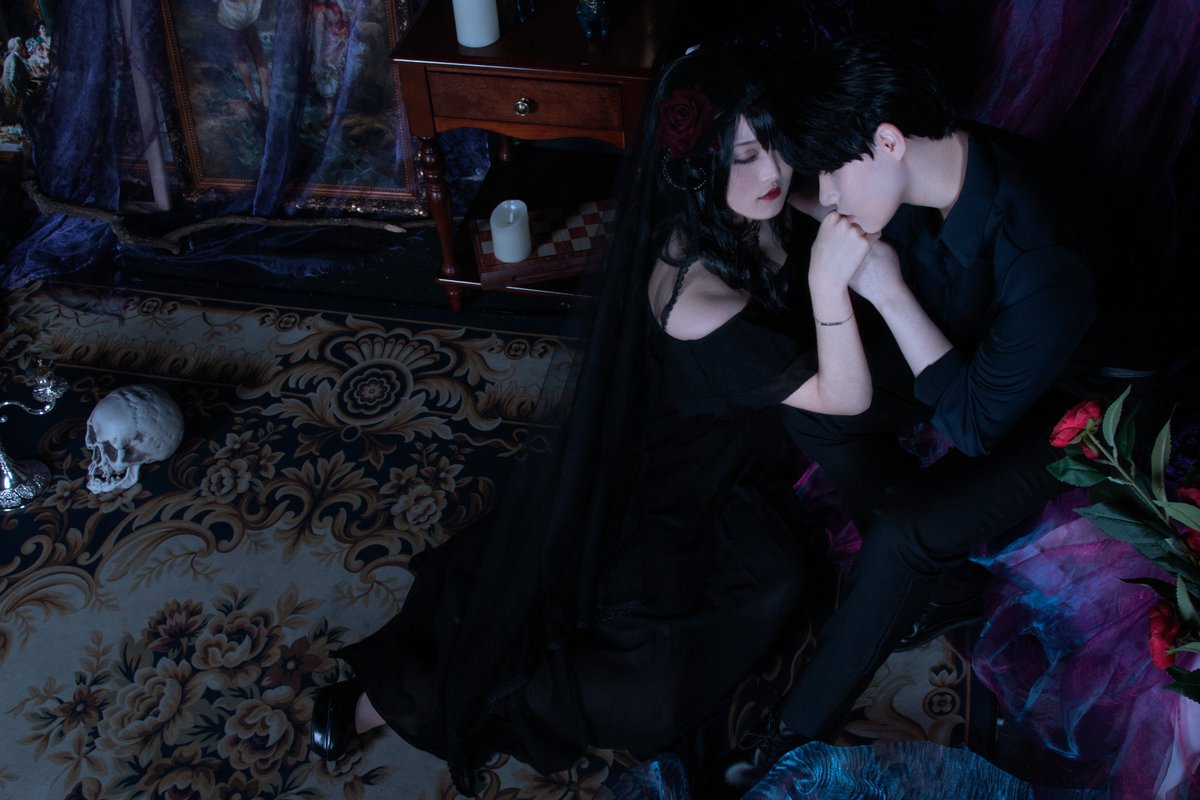 Chinny_Eagle's tweet photo. Fiancé Project _ Démon

                               -
    "Quand on prend du galon, 
                on n'en saurait trop prendre."
                               -

📸Photo. @grave0214
😈Démon. @Chinny_Eagle
🌹Homme. @Cos_lion675 https://t.co/mq7uCUsCfm