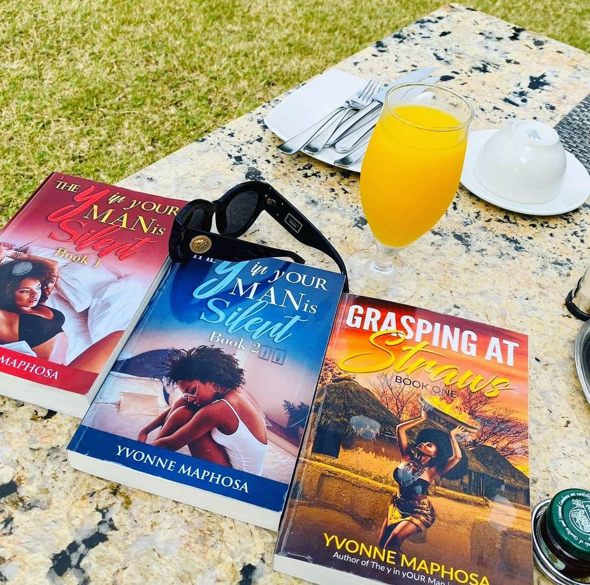 Yvonne_Maphosa's tweet photo. I'm taking this afternoon to relax and celebrate my books 😍

They are doing so well mann 🥺🙏

✨The y in yOUR Man is Silent - National Bestseller🏅

✨Grasping At Straws - HomeBru 2020🏅

✨The y in yOUR Man is Silent - on SABF 2020🏅

The 4th one is coming out on Friday🛐 🙏🤩 https://t.co/6QAYkqIH14