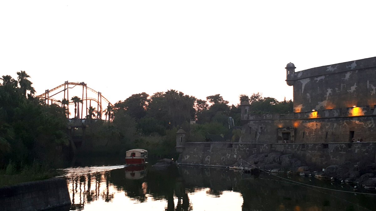 DavidBC_TW's tweet photo. 🌅✨- Atardeceres MÁGICOS -✨🌅 en @islamagica
.
.
.
#IslaMágica #IslaMágicaVuelve #Atardecer #Magia #Sevilla #DavidBC https://t.co/BXsXcm6VKI