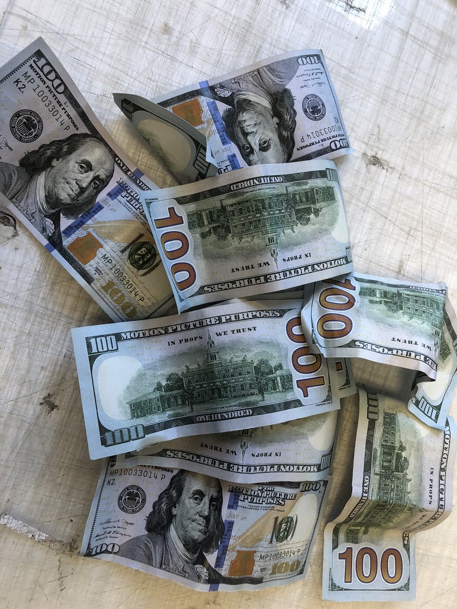 FunBash's tweet photo. @NYPD75Pct just found $1000 in counterfeit money in Brooklyn. Can you pick this up? https://t.co/2JfzJ3DaNp