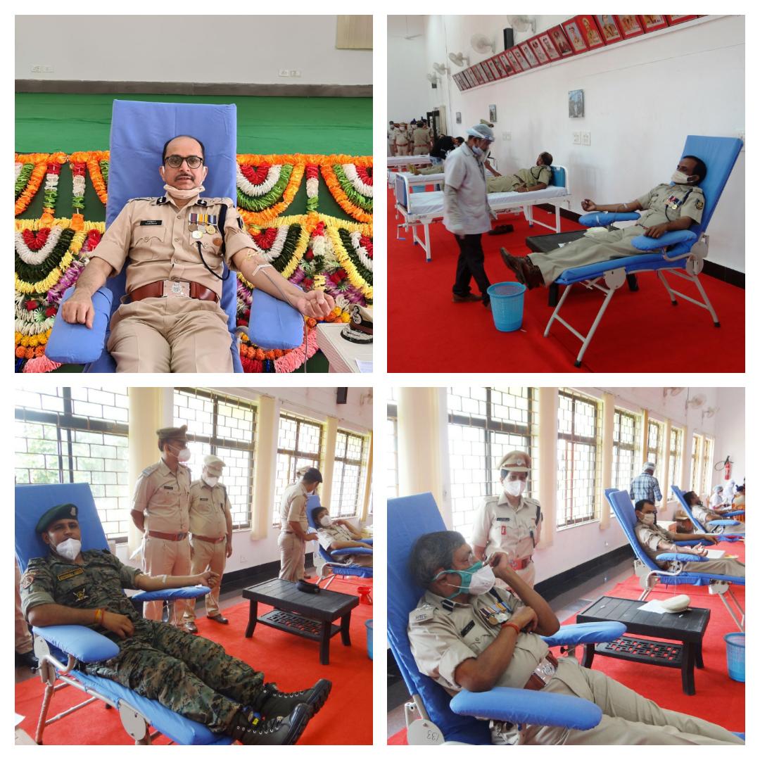 #CRPFRaisingDay Serving humanity through noble cause of blood donation in Covid times. 82 Personnel of #Jharkhand sector donate blood on the occasion of 82nd Raising day <a href="/crpfindia/">🇮🇳CRPF🇮🇳</a>