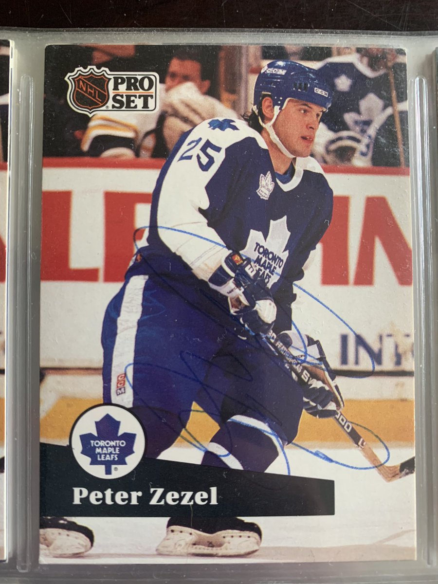 kreebs29's tweet photo. I, along with many other Leafs fans, have met our favourite players/heroes throughout our lives. Peter Zezel is one of them. He greeted me with a smile, shook my hand and talked with me for a couple minutes. Being a teenager, this was huge. We all miss you Peter. #NoCapeNeeded https://t.co/ES56KD0giD