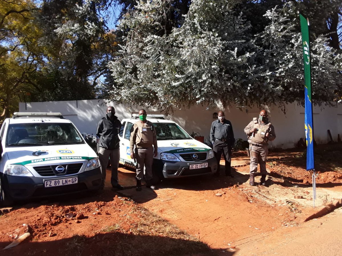 Fidelity_Secure's tweet photo. #Saxonwold #FidelityADT & #7Arrows where in your neighbourhood this weekend #ShowingForce. #KeepingYouSafe #SecuringYourAssets. #YourCommunity #OurPriority https://t.co/7ITE876lUt