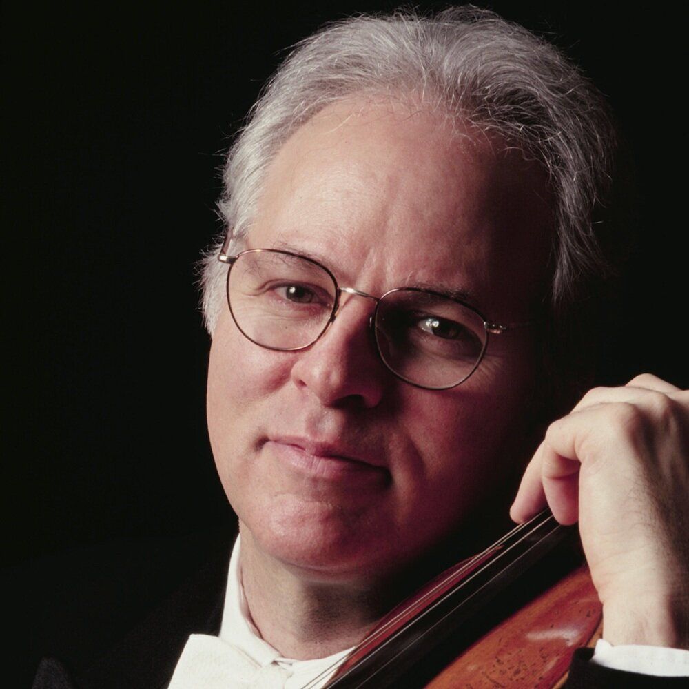 sivcsg's tweet photo. Meet our jury: Joel Smirnoff - https://t.co/2YZBFUVZmh.

#sivcsg #violin #violincompetition #singapore #classicalmusic #joelsmirnoff https://t.co/4pnZK59PX0
