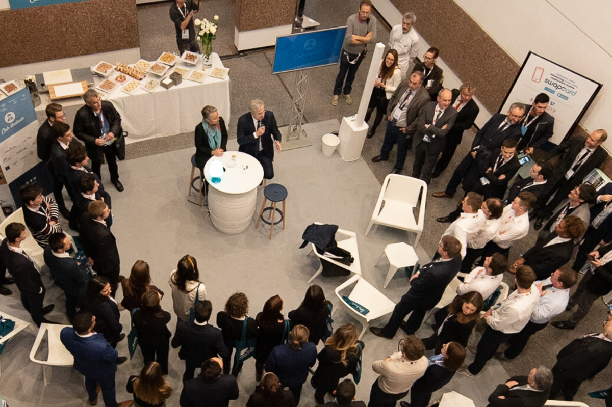 AssisesdelaMer's tweet image. Cette année encore, le Club Étudiants sera présent aux #AEM2020 !
💡Un espace pour échanger, rencontrer et découvrir les acteurs majeurs du secteur
🎓 Pour les étudiants de toute la France en filière maritime
👉 Plus d&apos;informations : economiedelamer.ouest-france.fr/le-club-etudia…