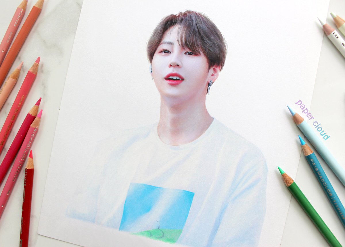 하성운 보고싶다 진짜로오💛
9월에 만나아😍

<a href="/awesomewoon/">어썸운 awesomewoon</a> 님의 사진을 보고 그렸습니다~예쁜 사진 감사합니다😍

#하성운 #팬아트 #하늘 #하성운팬아트 #Hasungwoon #fanart 하성운팬아트