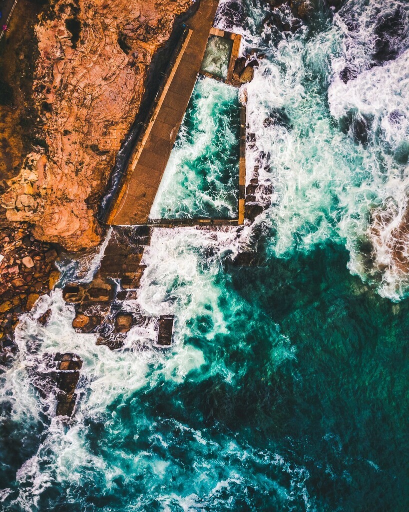 _tmphotos's tweet photo. #TopdownTuesday Avalon pool getting good clean from the last massive swell we had. ⁠
⁠
=========================⁠
Drone: DJI Mavic Pro⁠
1/6 sec at f - 2.2_ISO 100⁠
Filters: @polarpro ND8-PL⁠
=========================⁠
All my images are available … https://t.co/wUBLgx3oK0 https://t.co/5VPKwJjDkf