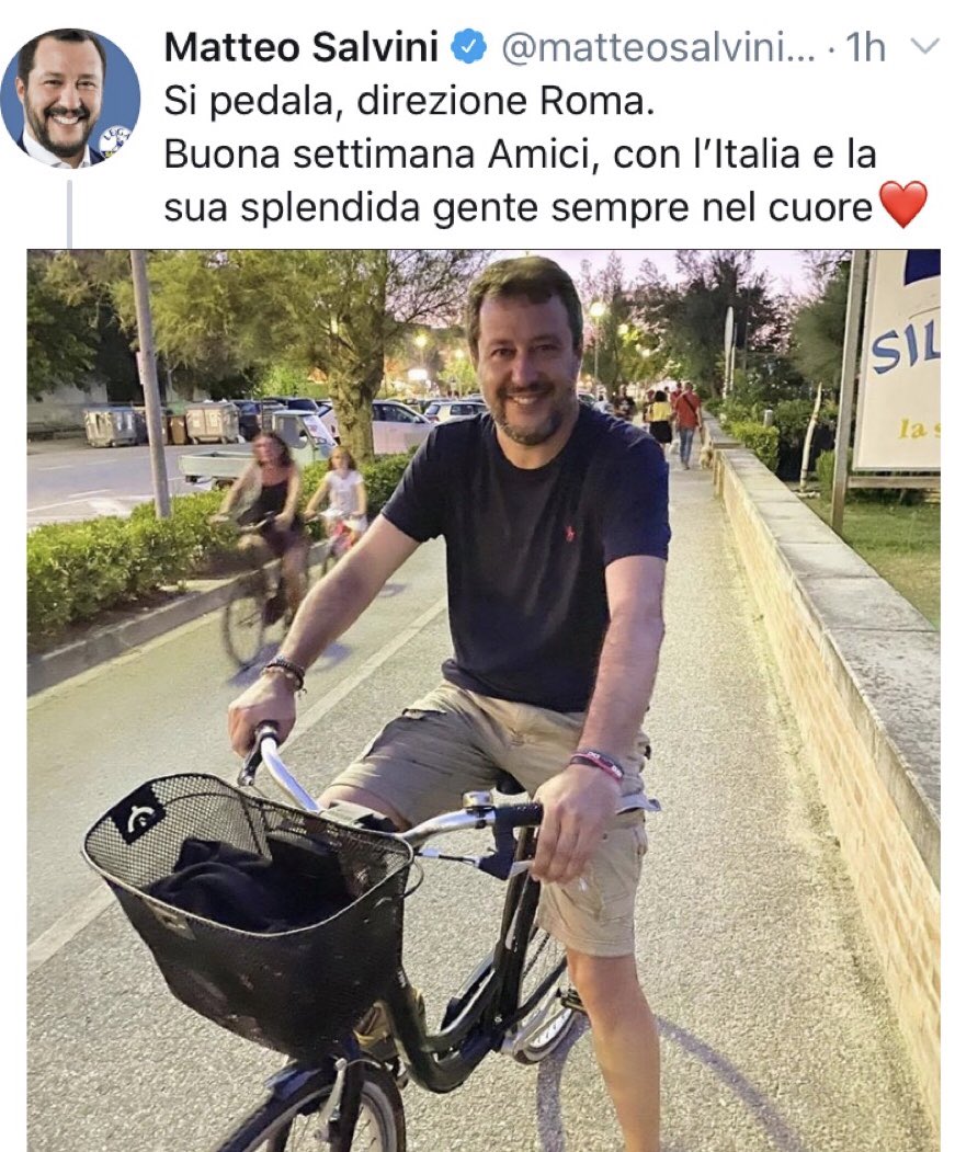 rubio_chef's tweet image. Sei sul marciapiede e pure contromano: ‘ndo cazzo voi anna’?