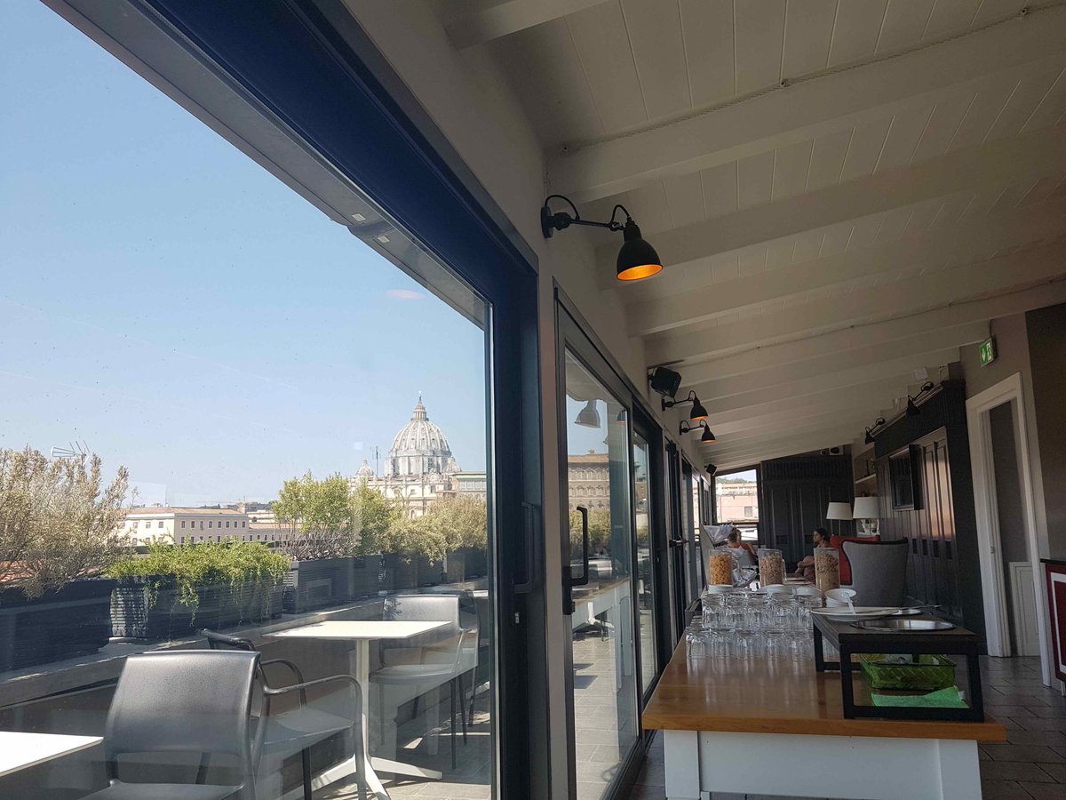 TrianonBorgoPio's tweet photo. #BuongiornoRoma...🌞☕️
Buon lunedì di fine luglio dal #TrianonBorgoPio
#BuongiornoRoma
#goodmorningRome
#breakfastwithview
#regalatiRoma #travelgift #travebond
https://t.co/TmPK4ssI7h
https://t.co/ynvzzsuTOM
info@trianonborgopio.com
Tel +3906 68600849 +393355490684 https://t.co/il8FUtssOM
