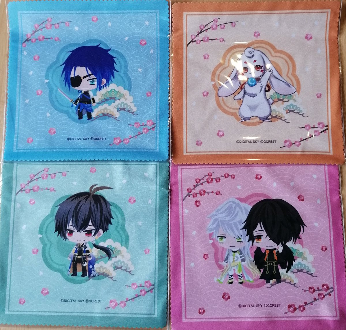 lanfaer's tweet photo. Thank you so much @akaseka_eng! My glasses cloths arrived. I can't decide who's more cute... Seimei or Inaba 😍 https://t.co/BtdHy1HQ0P