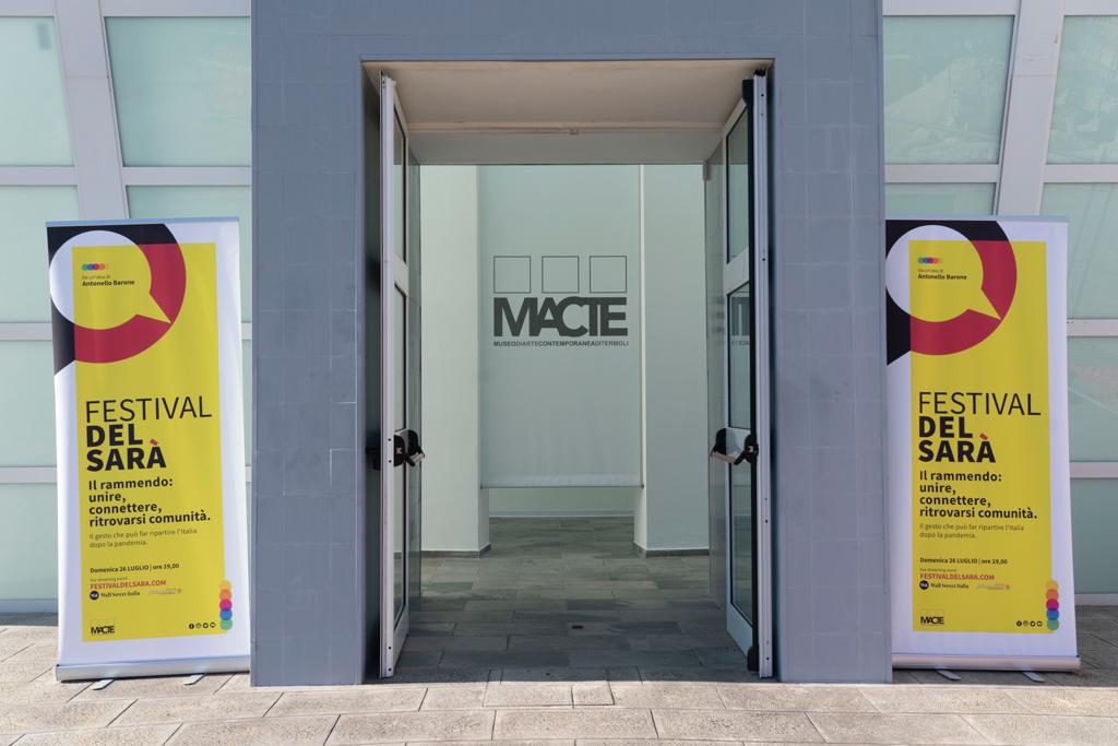 B. Antonello Barone tweet media