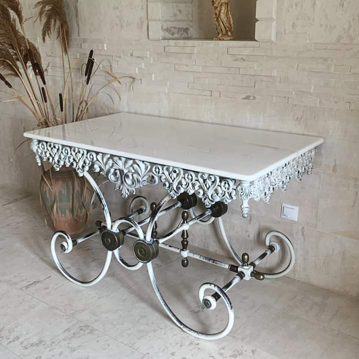 AvAntique's tweet photo. Table de boucher https://t.co/sJ8IWwcsmm