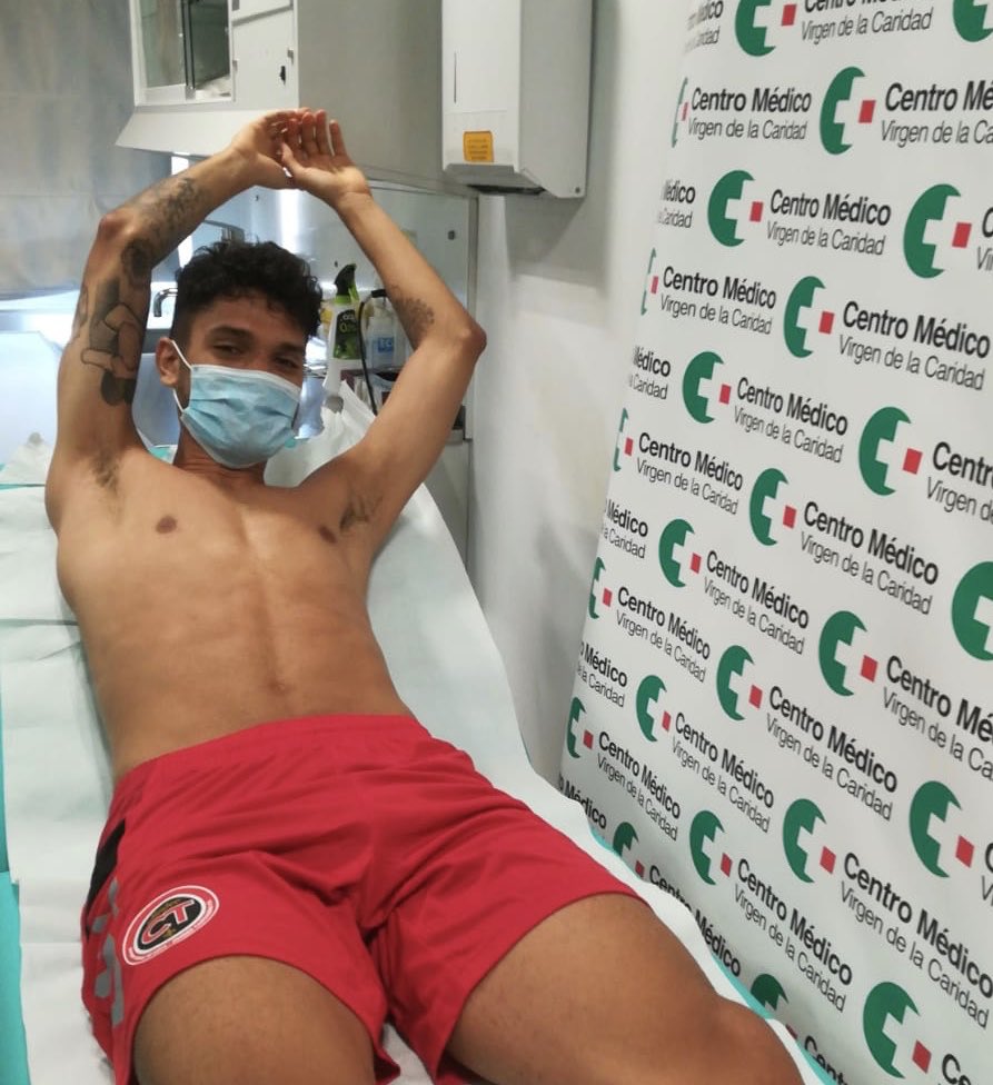 cmvcaridad's tweet photo. 🩺 Esta semana seguimos haciendo reconocimientos médicos a @JimbeeCartagena 👍🏻
#CMVCaridadConElDeporte #jimbeecartagenafs #cmvc https://t.co/AoDZv7fhsp
