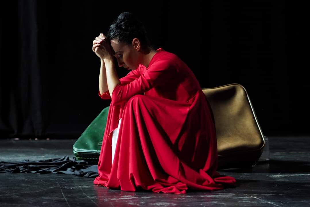 SilencioDanza's tweet photo. Invocando a los demonios del teatro que siempre acuden.
Fantástica foto de Tatiana Minina.
#Danza #Teatro #Cultura #Echegaray #Malaga https://t.co/FFtx0TsW28