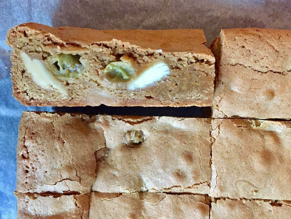 thecopperspoon's tweet photo. We have made Cornish gooseberry & white chocolate blonde๐
.
.
.
#blondie #gooseberry #marazion #treat #timeforcake #butterscotch #takeaway #baked #bakery #independentcafe #cornishgrown #gooseberryblondies https://t.co/eCylOYFzcJ https://t.co/0CEf5xHBsK